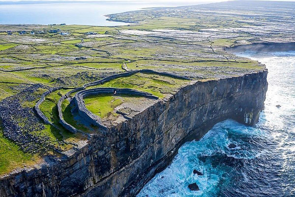 aran island cahalane coaches cork coach hire, bus hire, minibus hire, tours, stag/hen parties, passenger transport